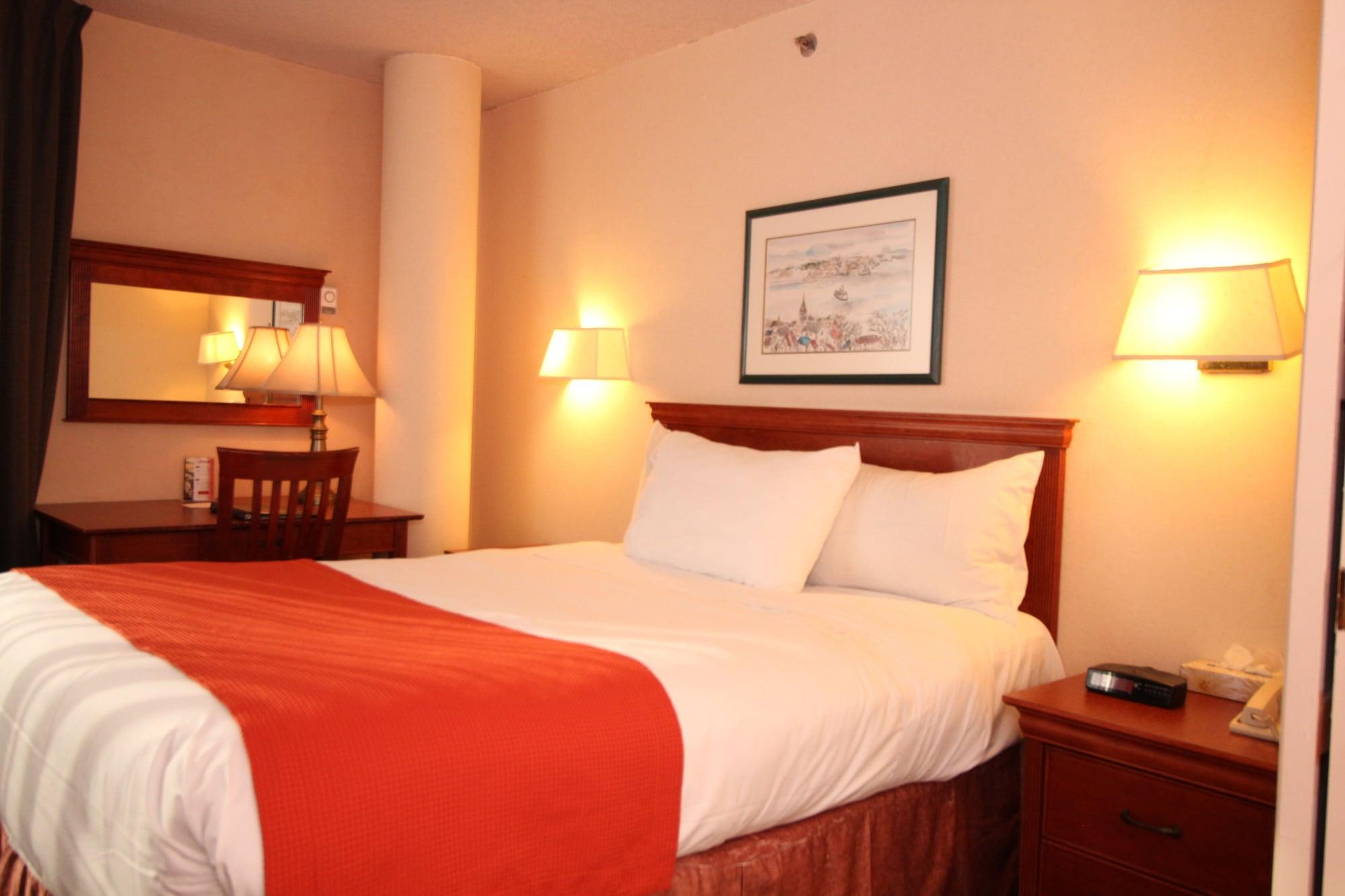 Chrome Centre-ville Hotel