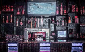 Chrome Centre-ville Hotel Montreal