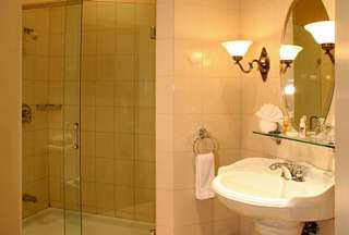 Chrome Centre-ville Hotel 3*