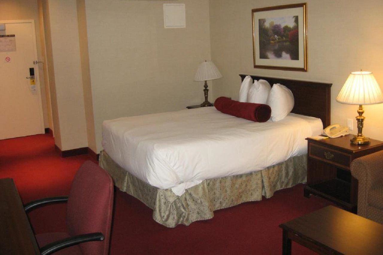 Chrome Centre-ville Hotel